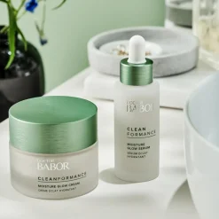 Cleanformance Moisture Glow Day Cream