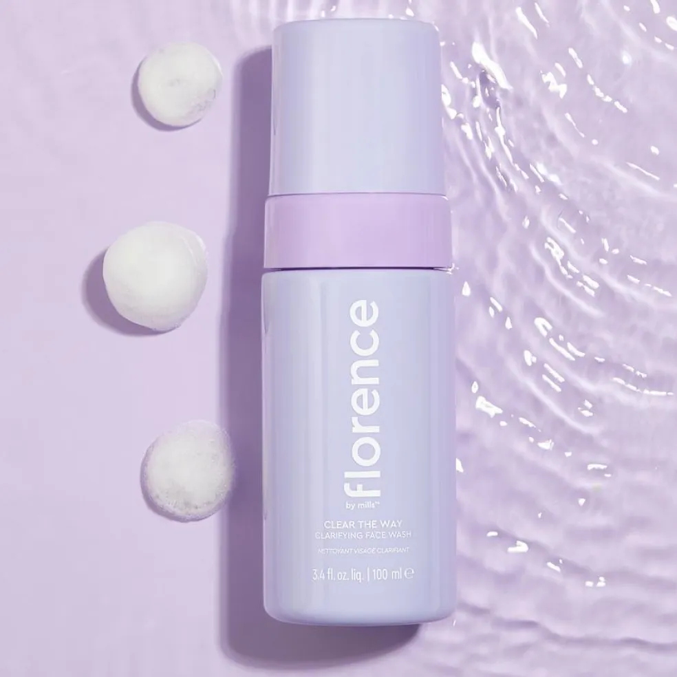 Clear The Way Clarifying Face Wash