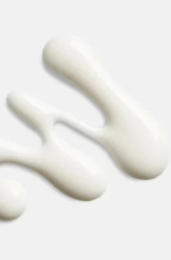 Clear Ultra-Light Daily Hydrating Fluid SPF