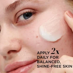 Confidence in a Gel Cream Oil Control Oil-Free Moisturizer