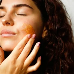 Fresh Glow Brightening Gel Mask