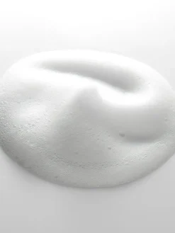 Intral Air Mousse Cleanser