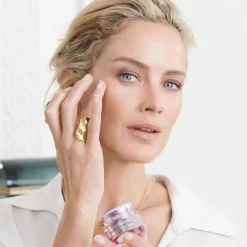 Resilience Multi-Effect Tri-Peptide Eye Creme