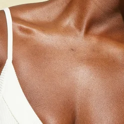 Rosa Charmosa Dewy Cream