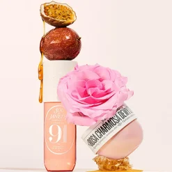 Rosa Charmosa Dewy Cream