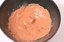 Rosa ler til ansigtsmaske