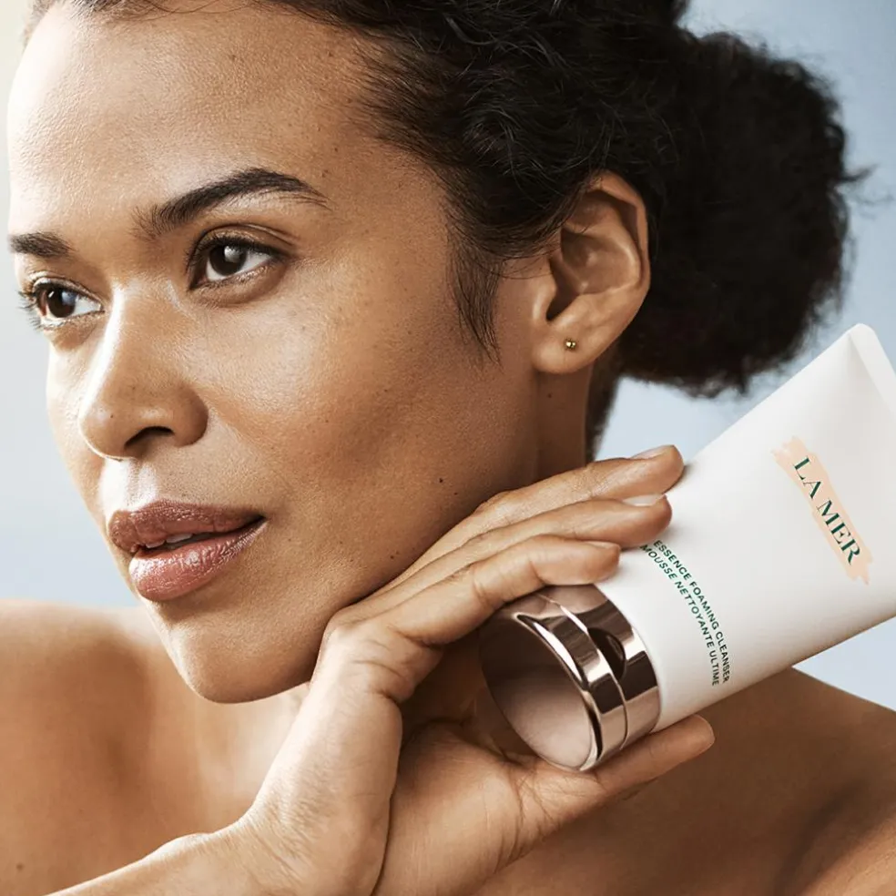 The Essence Foaming Cleanser