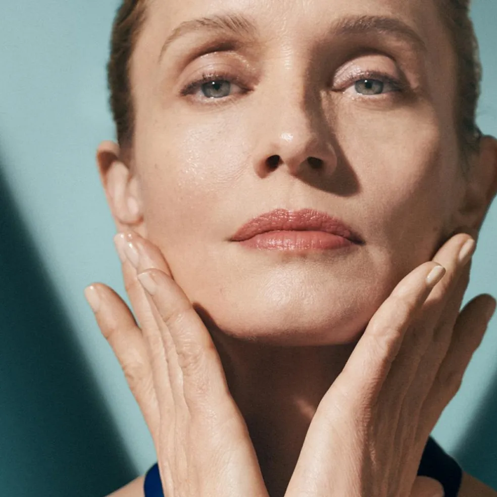 The Lifting Firming Face Serum