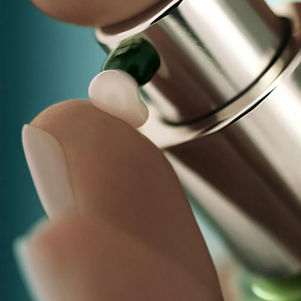 The Lifting Firming Face Serum