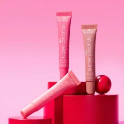 The Super Peptide Glossy Lip Treatment