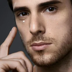 Total Revitalizer Eye